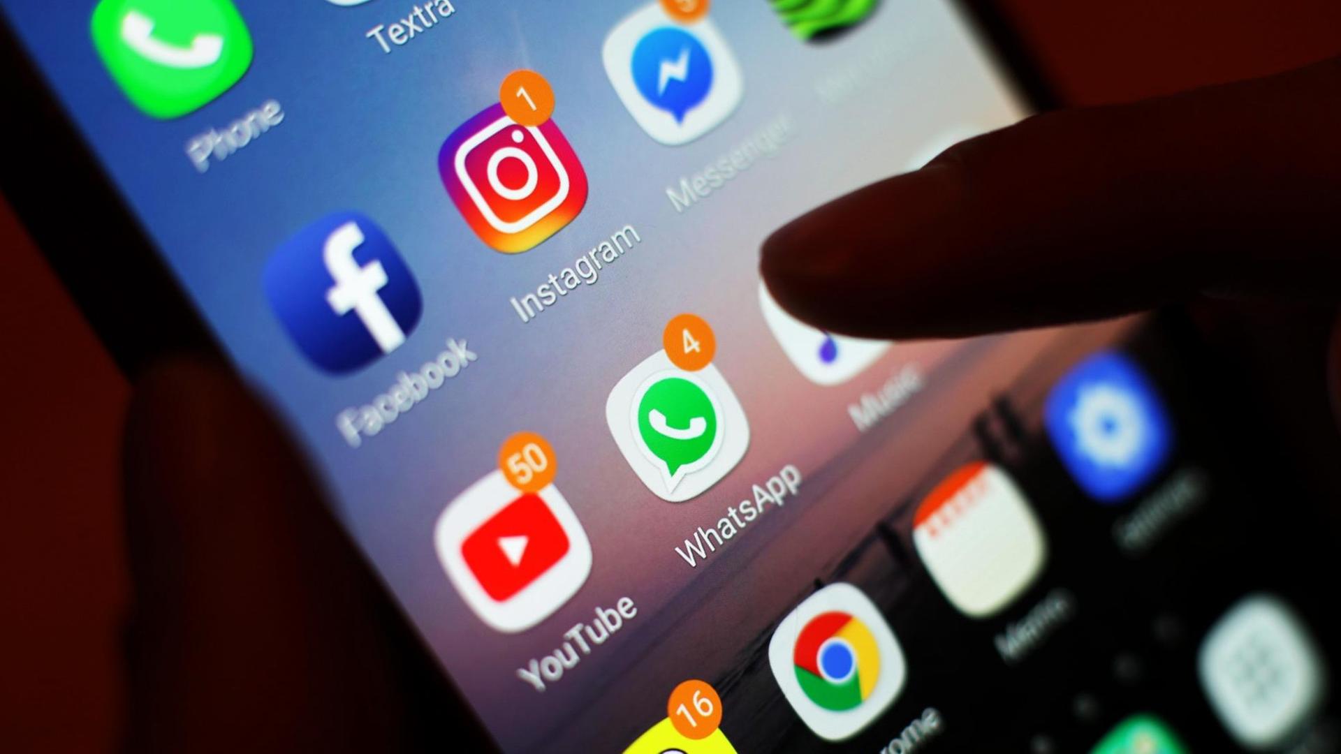 Apps von sozialen Medien auf einem Smartphone Apps von sozialen Medien auf einem Smartphone