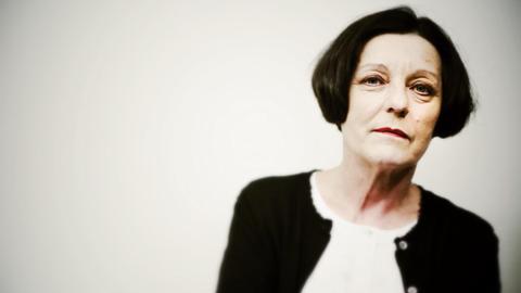 Porträt von Herta Müller, deutsche Schriftstellerin, Autorin und Nobelpreisträgerin.