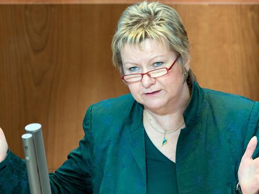 NRW-Schulministerin Sylvia Löhrmann im Landtag.