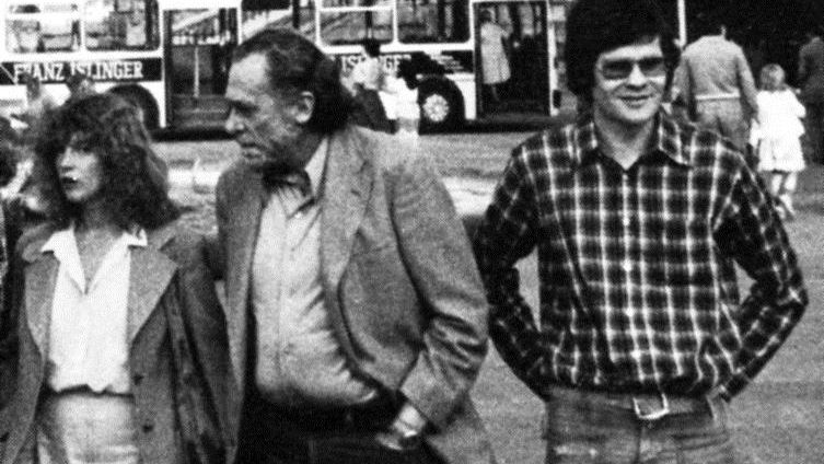 Linda Bukowski, Charles Bukowski und Benno Käsmayr in Mannheim, aus dem Buch "Die Ochsentour" © MaroVerlag Linda Bukowski, Charles Bukowski und Benno Käsmayr in Mannheim, aus dem Buch "Die Ochsentour" © MaroVerlag