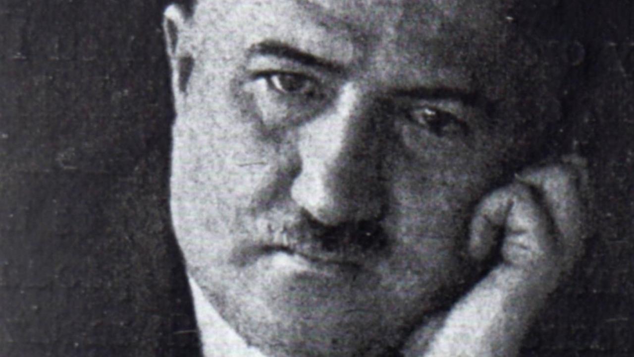 Photographic portrait of Josef Suk (1874-1935) a Czech composer and violinist. Dated 20th Century PUBLICATIONxINxGERxSUIxAUTxHUNxONLY Photographic Portrait of Joseph Suk 1874 1935 a Czech Composer and Violinist dated 20th Century PUBLICATIONxINxGERxSUIxAUTxHUNxONLY Photographic portrait of Josef Suk (1874-1935) a Czech composer and violinist. Dated 20th Century PUBLICATIONxINxGERxSUIxAUTxHUNxONLY Photographic Portrait of Joseph Suk 1874 1935 a Czech Composer and Violinist dated 20th Century PUBLICATIONxINxGERxSUIxAUTxHUNxONLY
