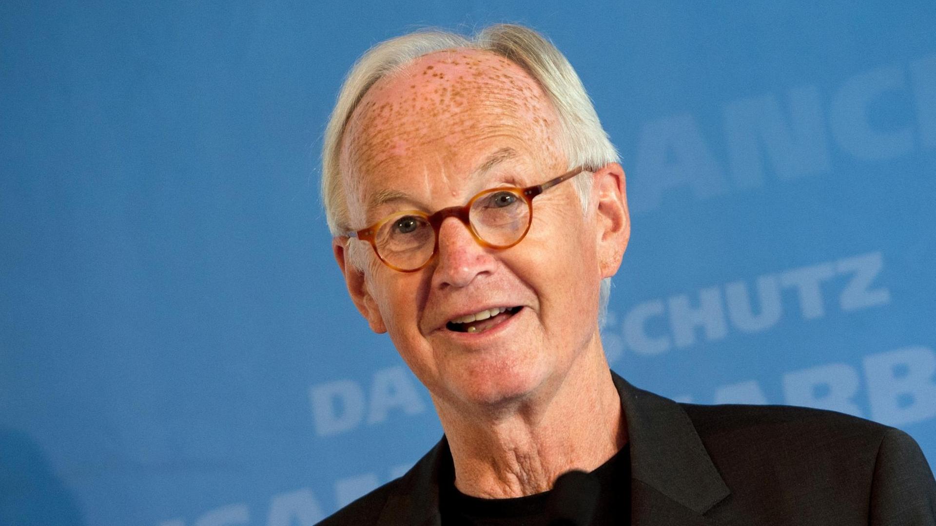 Heitmeyer spricht auf einer Fachtagung des Gewerkschftsbundes Heitmeyer spricht auf einer Fachtagung des Gewerkschftsbundes