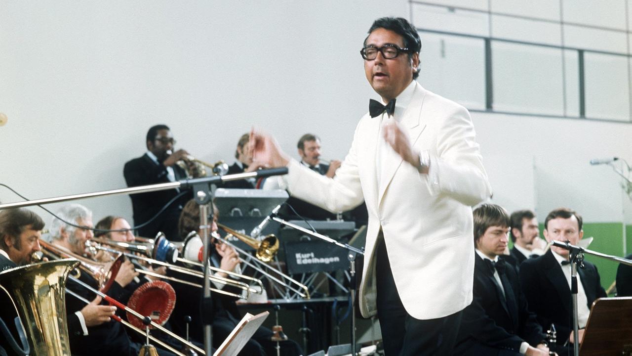 Der Jazzmusiker mit seinem Orchester im Frühjahr 1972 in München. K Der Jazzmusiker mit seinem Orchester im Frühjahr 1972 in München. K