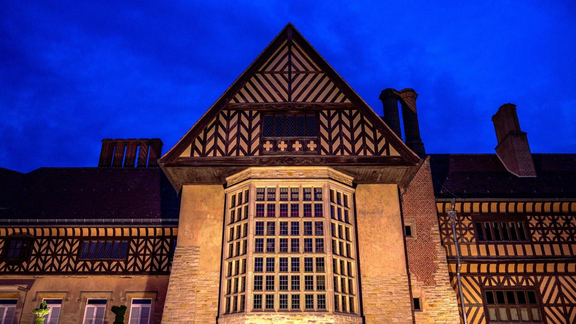 Das Potsdamer Schloss Cecilienhof. Das Potsdamer Schloss Cecilienhof.