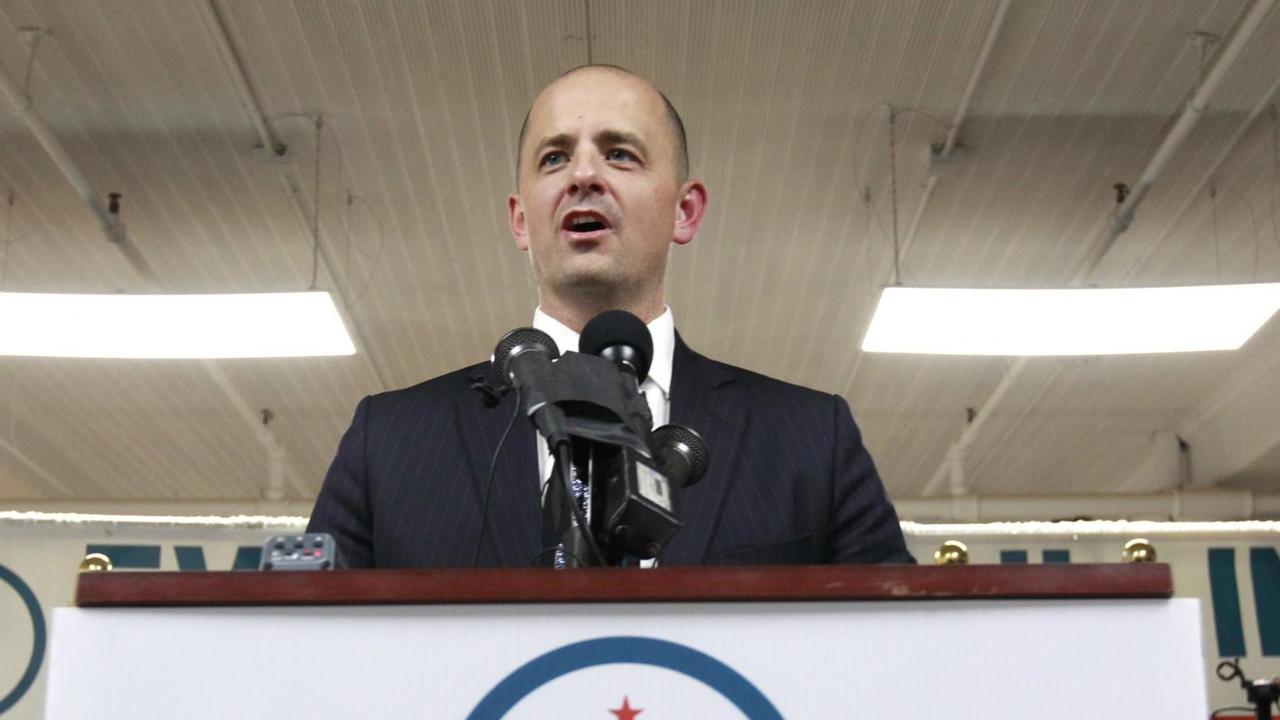 Der ehemalige CIA-Agent und Mormone Evan McMullin tritt als unabhängiger Kandidat für die US-Wahl 2016 an. Der ehemalige CIA-Agent und Mormone Evan McMullin tritt als unabhängiger Kandidat für die US-Wahl 2016 an.