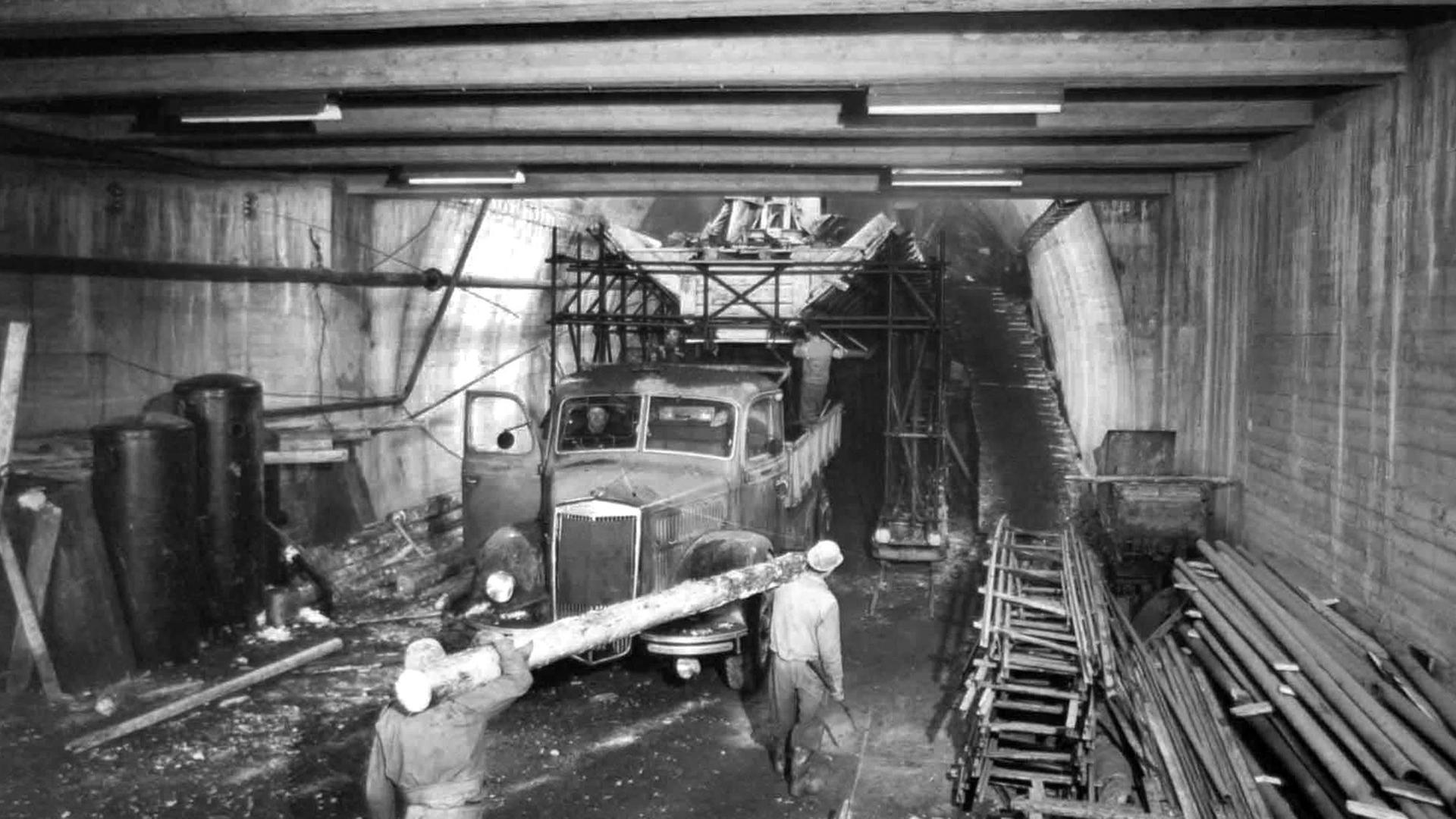 Bauarbeiten für den Großen St.-Bernhard-Tunnel in den 60er-Jahren Bauarbeiten für den Großen St.-Bernhard-Tunnel in den 60er-Jahren