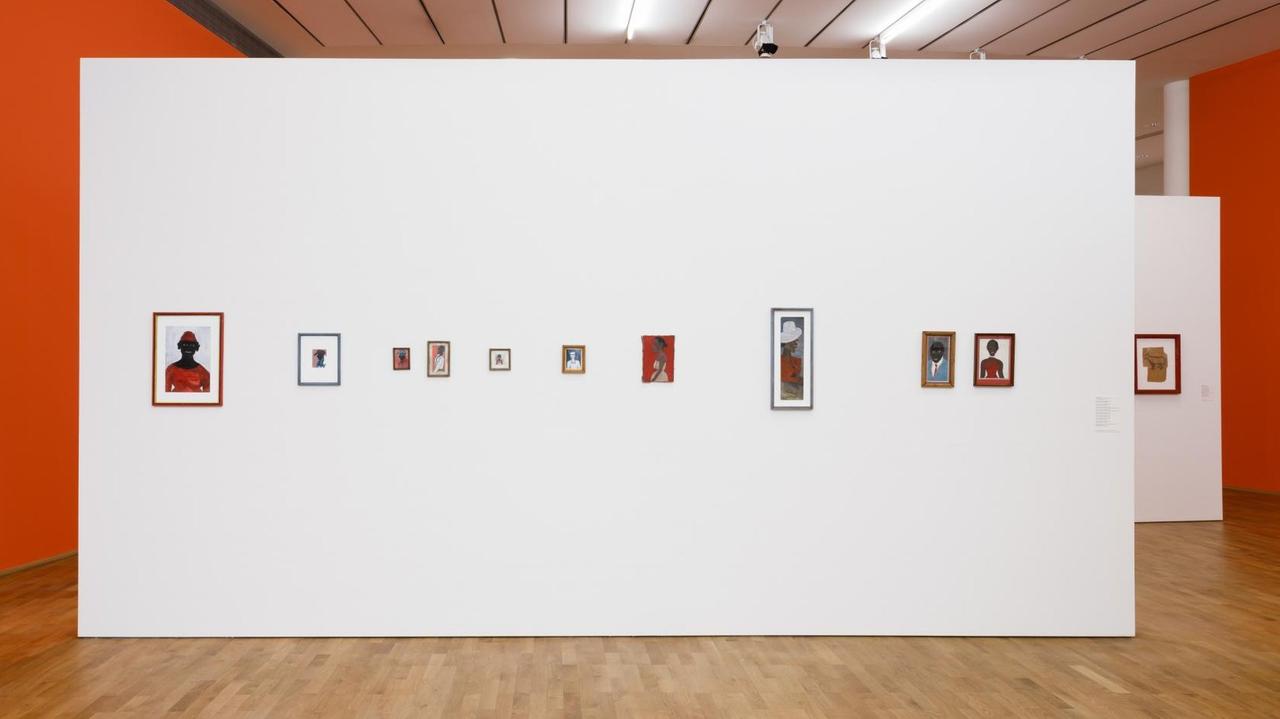 Blick in die Ausstellung. Blick in die Ausstellung.