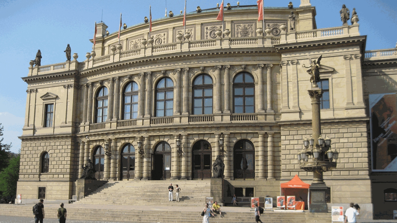 Der Konzertsaal Rudolfinum in Prag Der Konzertsaal Rudolfinum in Prag