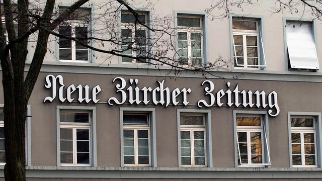 Blick auf auf die Fassade des Verlags Neue Zürcher Zeitung, an der Falkenstrasse in Zürich, am Freitag, 11. April 2003. (KEYSTONE/Eddy Risch) +++(c) dpa - Report+++ |