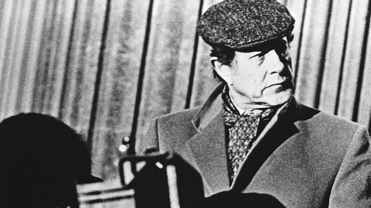 Der britische Filmregisseur Nicolas Roeg auf einer Archivaufnahme aus den 1990er-Jahren Der britische Filmregisseur Nicolas Roeg auf einer Archivaufnahme aus den 1990er-Jahren