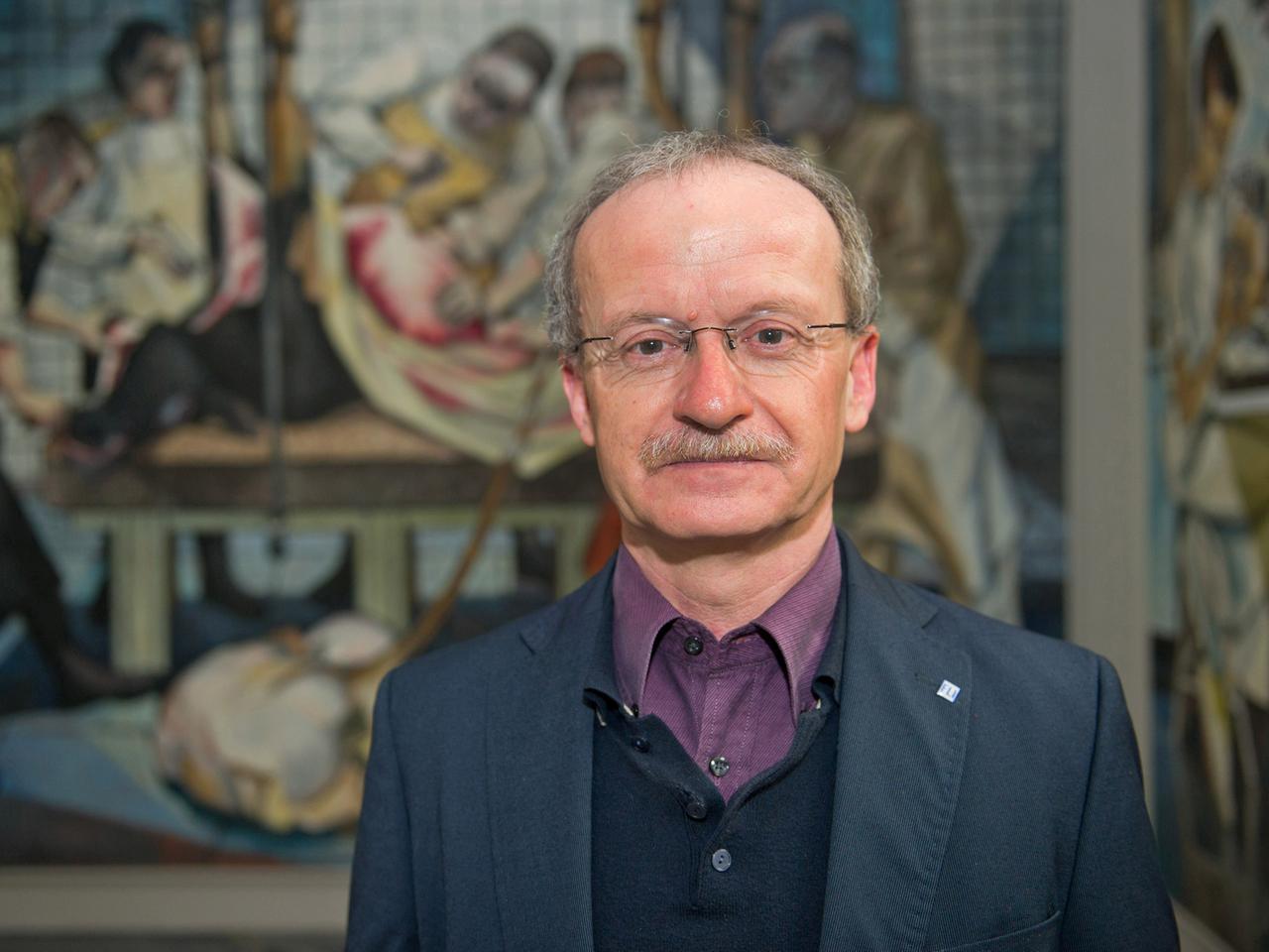 Der Präsident des Friedrich-Loeffler-Instituts (FLI), Prof. Dr. Dr. h.c. Thomas Mettenleiter, aufgenommen am 19.02.2014 auf der Insel Riems (Mecklenburg-Vorpommern). Der Präsident des Friedrich-Loeffler-Instituts (FLI), Prof. Dr. Dr. h.c. Thomas Mettenleiter, aufgenommen am 19.02.2014 auf der Insel Riems (Mecklenburg-Vorpommern).
