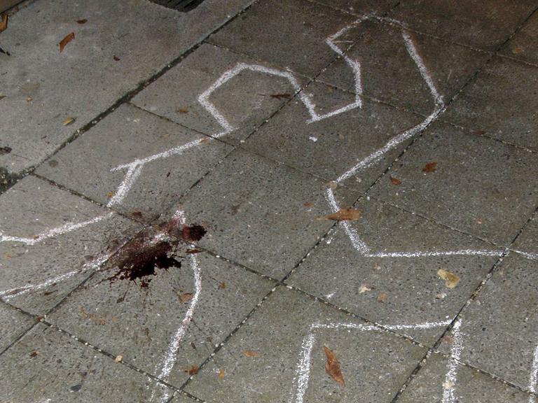 Tatort-Skizze einer Leiche anlässlich einer Lesung.
