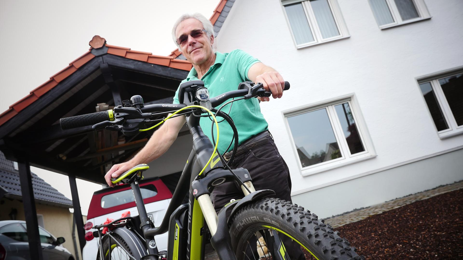 Christof Degenhardt und sein E-Bike Christof Degenhardt und sein E-Bike