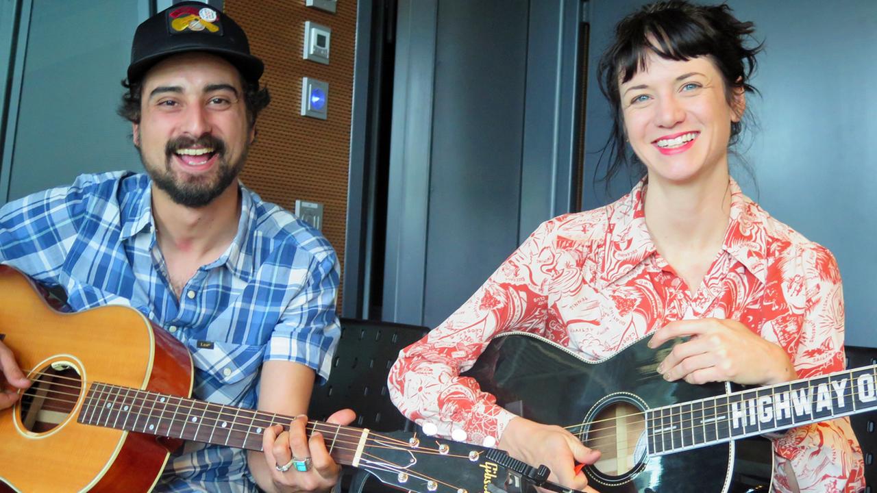 Die Musiker Alex Munoz und Nikki Lane zu Gast im Studio von Deutschlandfunk Kultur Die Musiker Alex Munoz und Nikki Lane zu Gast im Studio von Deutschlandfunk Kultur