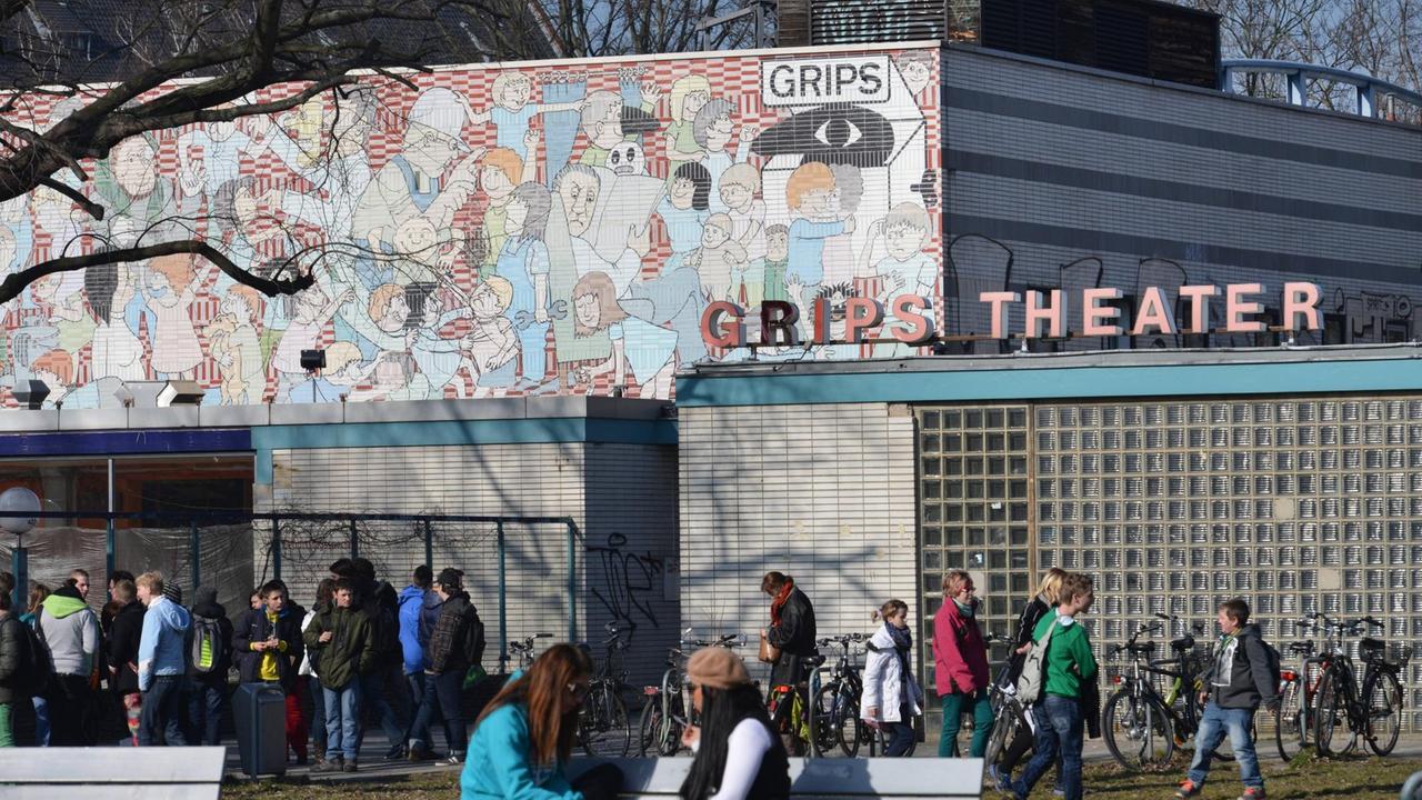 Im Berliner Grips Theater feierte Kirsten Fucks mit ihren Jugendstücke Erfolge Im Berliner Grips Theater feierte Kirsten Fucks mit ihren Jugendstücke Erfolge