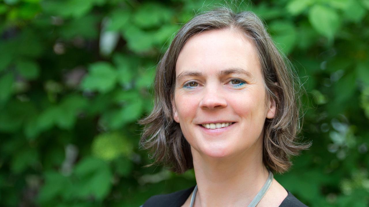 Heike Molitor, Professorin für Umweltbildung und Bildung für nachhaltige Entwicklung an der Hochschule für nachhaltige Entwicklung Eberswalde Heike Molitor, Professorin für Umweltbildung und Bildung für nachhaltige Entwicklung an der Hochschule für nachhaltige Entwicklung Eberswalde