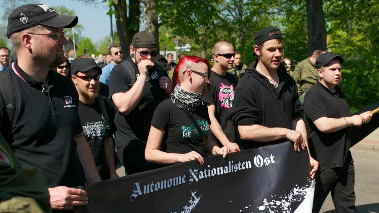 Neonazi-Demonstration von sogenannten Freien Kameradschaften und Autonomen Nationalisten in Wittstock (Brandenburg) Neonazi-Demonstration von sogenannten Freien Kameradschaften und Autonomen Nationalisten in Wittstock (Brandenburg)