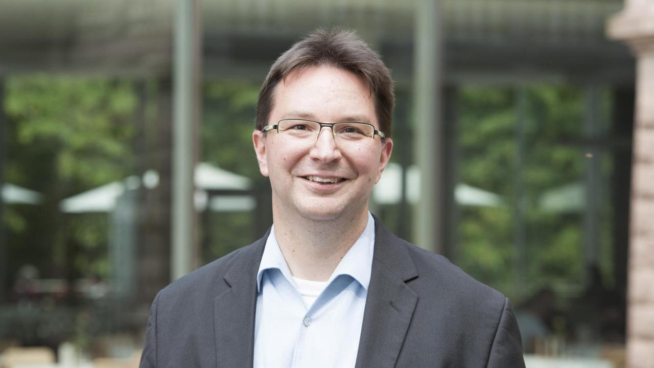 Eine Porträtaufnahme zeigt Michael Blume. Er ist Religionswissenschaftler und baden-württembergischer Antisemitismusbeauftragter. Eine Porträtaufnahme zeigt Michael Blume. Er ist Religionswissenschaftler und baden-württembergischer Antisemitismusbeauftragter.