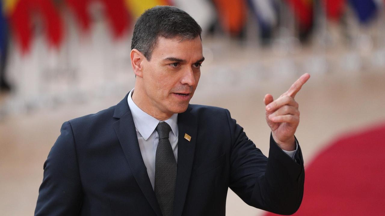 Ministerpräsident Pedro Sanchez nimmt in Brüssel an EU Treffen teil im Februar 2020. Ministerpräsident Pedro Sanchez nimmt in Brüssel an EU Treffen teil im Februar 2020.