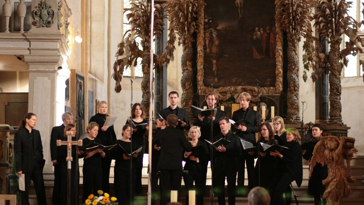 Kammerchor Josquin des Prez unter der Leitung von Ludwig Böhme. Kammerchor Josquin des Prez unter der Leitung von Ludwig Böhme.
