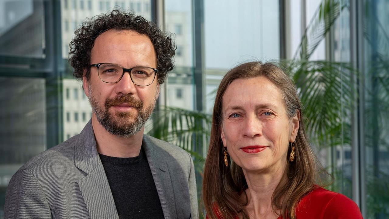 Das Foto zeigt die neuen Leiter der Berlinale: Carlo Chartrian und Mariette Rissenbeek. Das Foto zeigt die neuen Leiter der Berlinale: Carlo Chartrian und Mariette Rissenbeek.