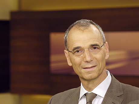 Der Historiker Michael Wolffsohn, aufgenommen während der ARD-Talksendung "Anne Will" Der Historiker Michael Wolffsohn, aufgenommen während der ARD-Talksendung "Anne Will"