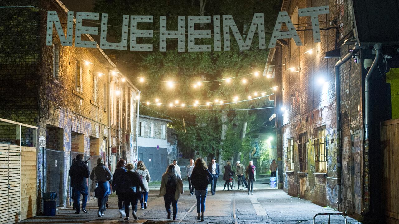 "Neue Heimat" steht in einem angesagten Club-Viertel Berlins "Neue Heimat" steht in einem angesagten Club-Viertel Berlins