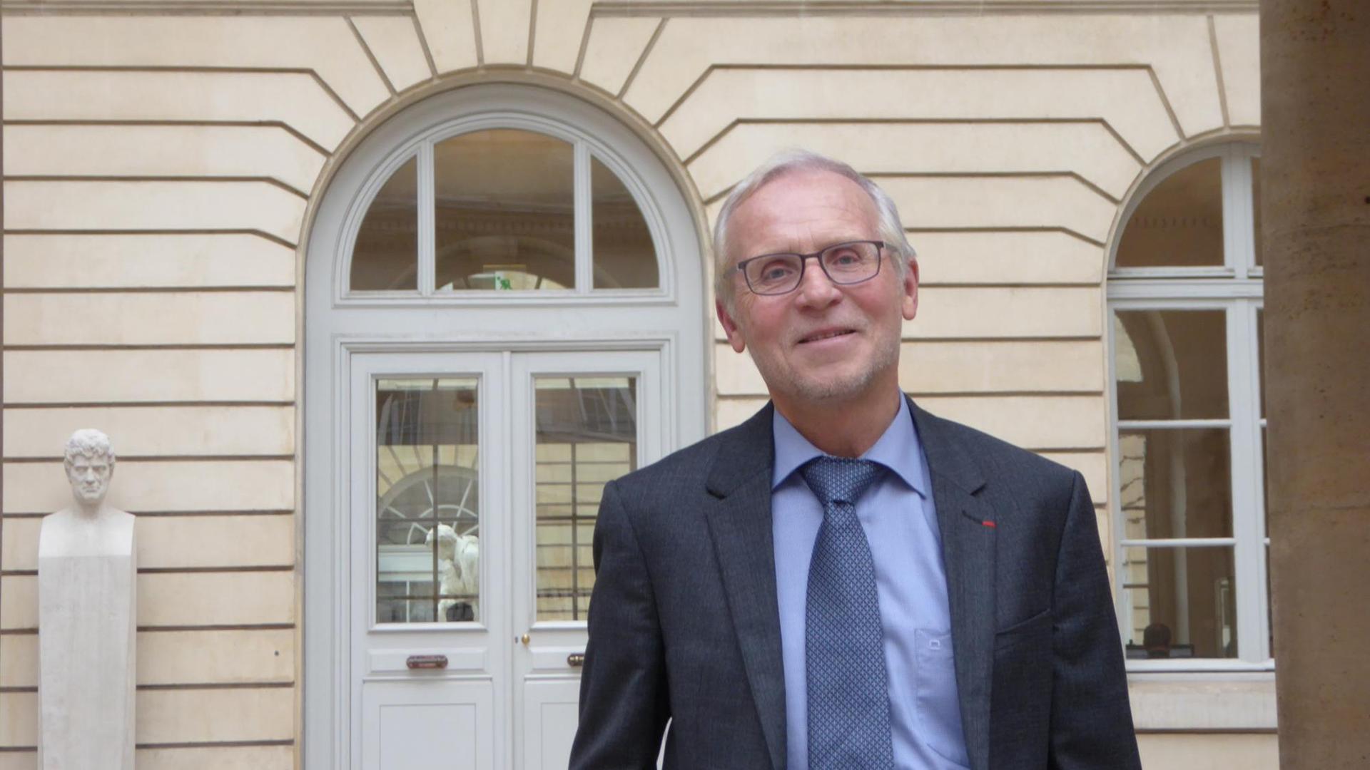 Thomas Römer, neuer Leiter des ehrwürdigen Collège de France Thomas Römer, neuer Leiter des ehrwürdigen Collège de France