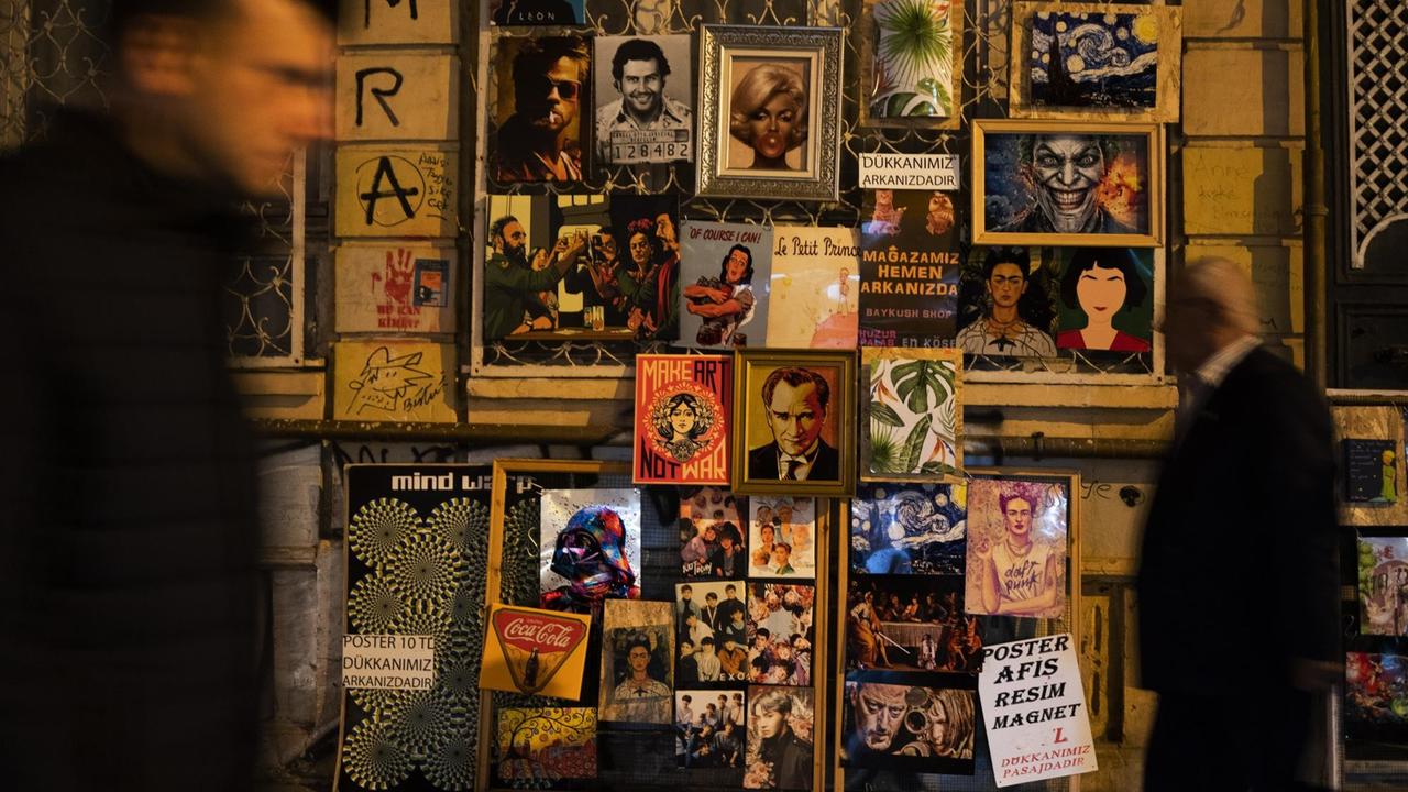 Merve Bayrak lebt in Kadıköy - einem bunten, alternativen Viertel in Istanbul. Merve Bayrak lebt in Kadıköy - einem bunten, alternativen Viertel in Istanbul.