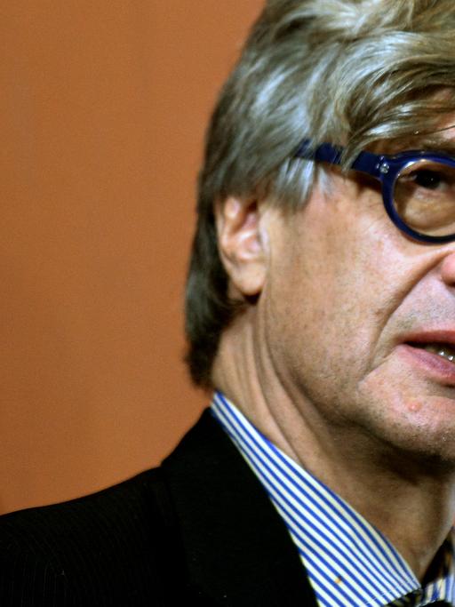 Wim Wenders posiert im Oktober 2014 in Rom.