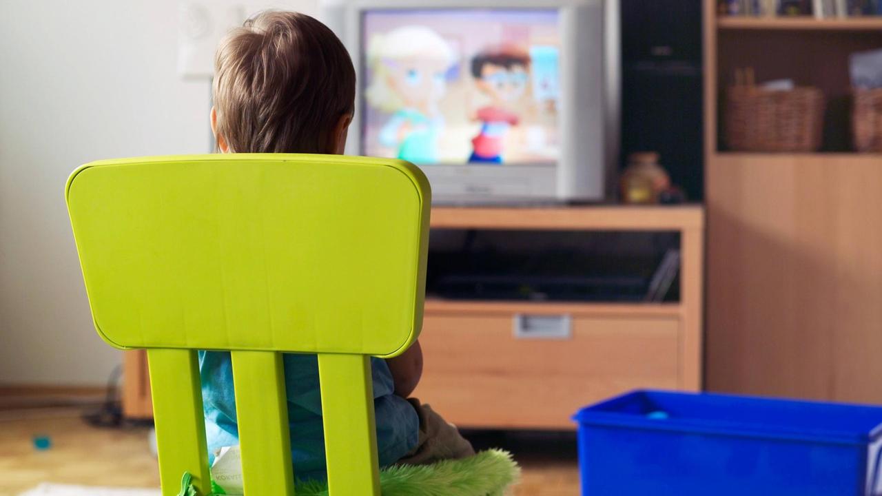 Little boy watching television. PUBLICATIONxINxGERxSUIxAUTxONLY 1262143 Little Boy Watching Television PUBLICATIONxINxGERxSUIxAUTxONLY 1262143 Little boy watching television. PUBLICATIONxINxGERxSUIxAUTxONLY 1262143 Little Boy Watching Television PUBLICATIONxINxGERxSUIxAUTxONLY 1262143