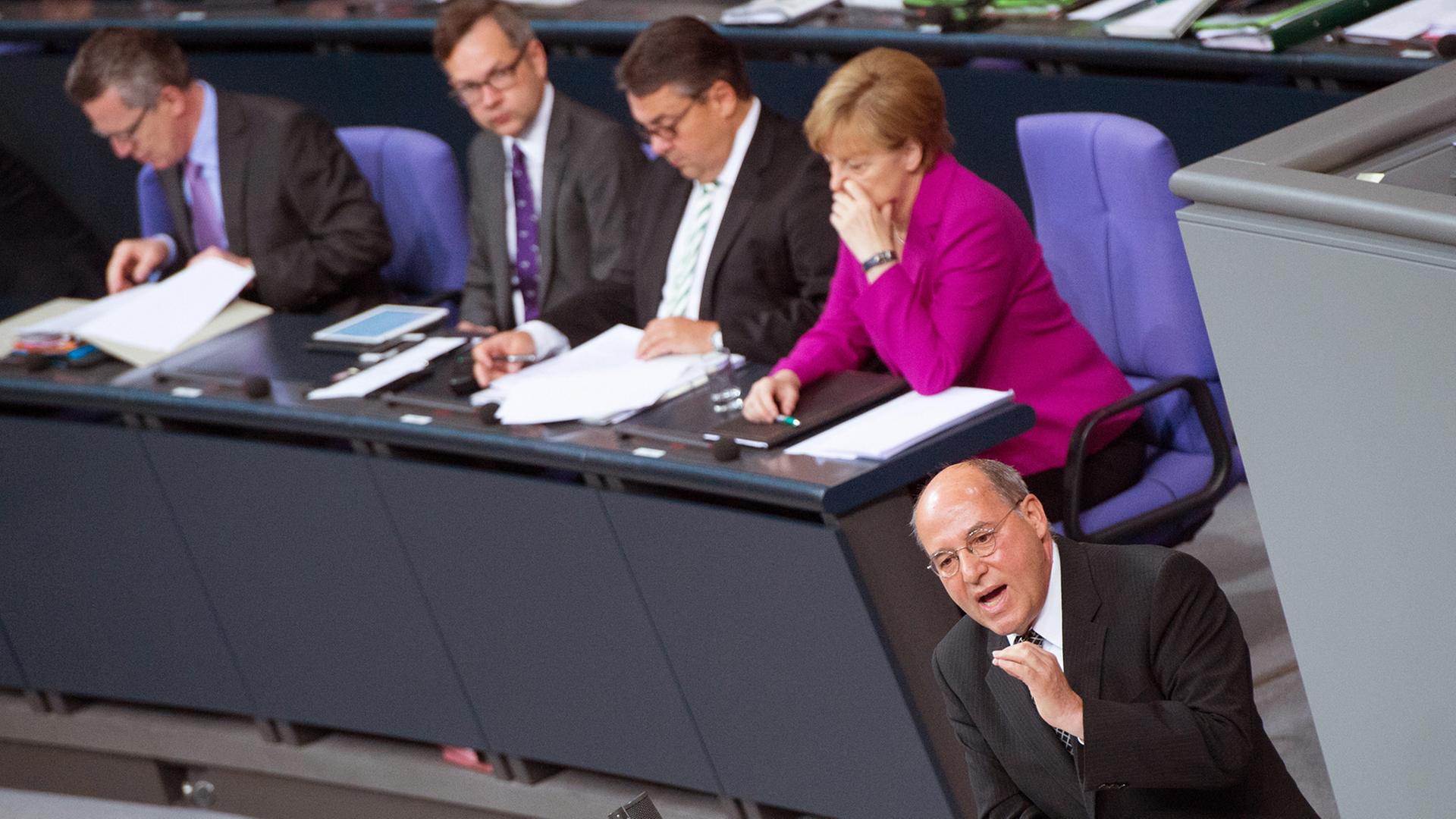 Generaldebatte Im Bundestag - Opposition Attackiert Schwarz-Rot ...