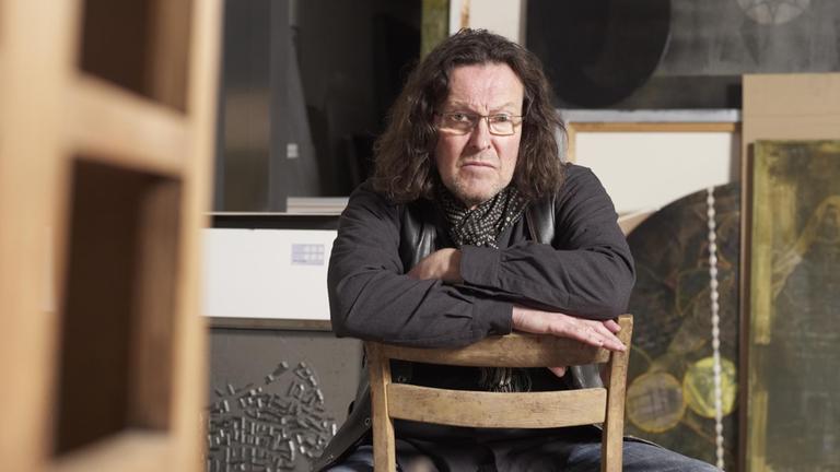 Musik und Fragen zur Person Der bildende Künstler Igor SacharowRoss