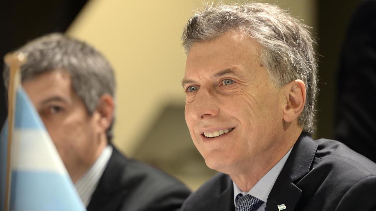 In der Krise - der argentinische Präsident Mauricio Macri wird beim G 20 Gipfel in Buenos Aires keinen leichten Stand haben. In der Krise - der argentinische Präsident Mauricio Macri wird beim G 20 Gipfel in Buenos Aires keinen leichten Stand haben.