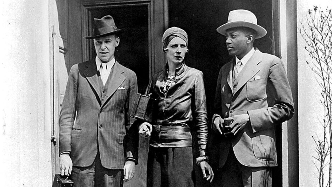 Nancy Cunard vom dem Grampion-Hotel in Harlem, New York. Nancy Cunard vom dem Grampion-Hotel in Harlem, New York.