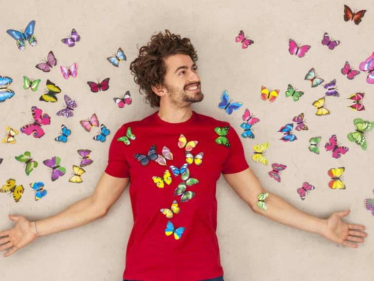Schmetterlinge im Bauch - ein Glücksgefühl, aber verhält es sich mit dem Glück auch wie mit dem Schmetterling?