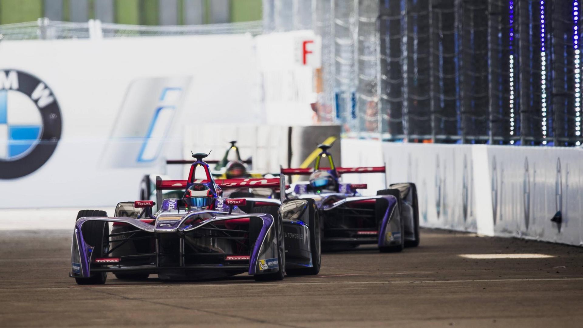 Formula E Championship auf dem Flughafen Tempelhof in Berlin. Formula E Championship auf dem Flughafen Tempelhof in Berlin.