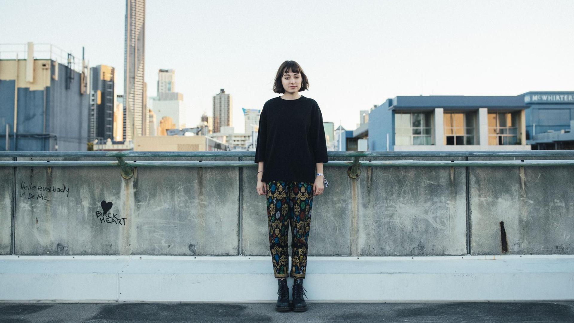 c: George Foster Die Musikerin Stella Donnelly Nur für DLF Corso, Tel. 1634