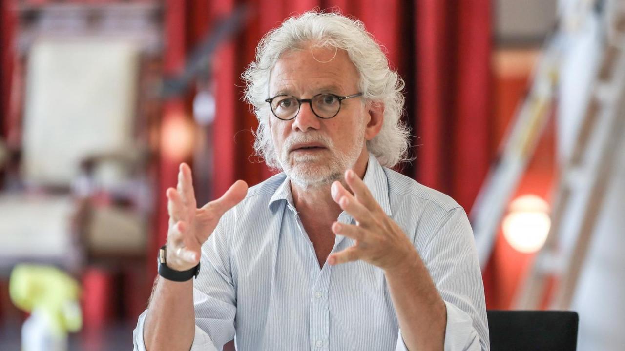 Ulrich Peters, Generalintendant am Badischen Staatstheater Karlsruhe. Ulrich Peters, Generalintendant am Badischen Staatstheater Karlsruhe.