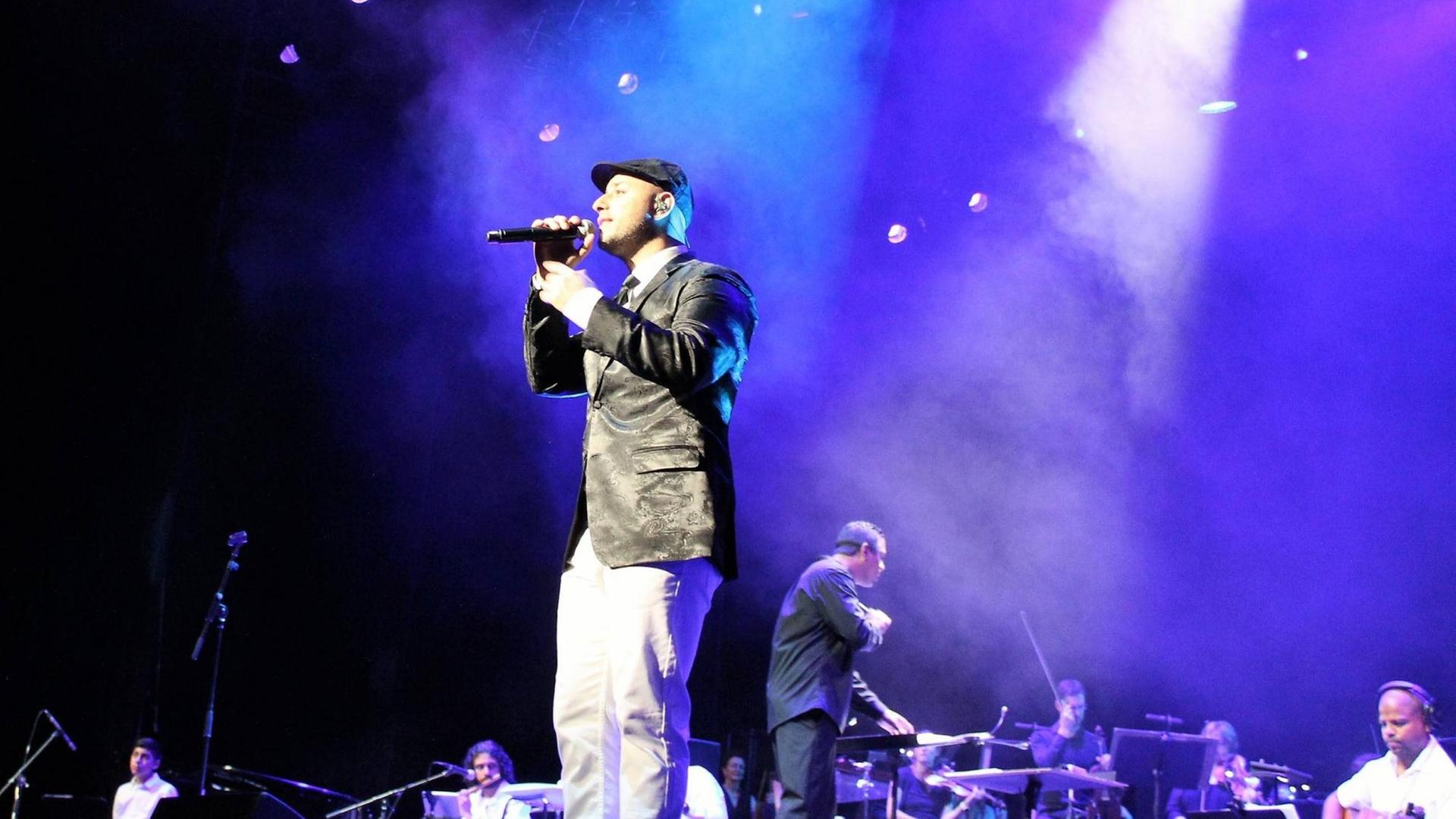Der muslimische Singer-Ssongwriter Maher Zain bei einem Konzert in Cape Townim Jahr 2018.