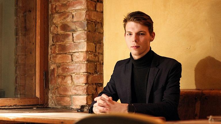 Artjem Trochatschew ist Mitglied der jungen Partei Eesti 200 Artjem Trochatschew ist Mitglied der jungen Partei Eesti 200