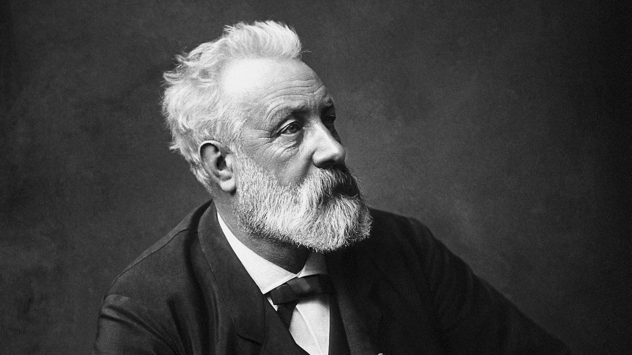 Porträtfotografie des Autors Jules Verne um 1892. Porträtfotografie des Autors Jules Verne um 1892.