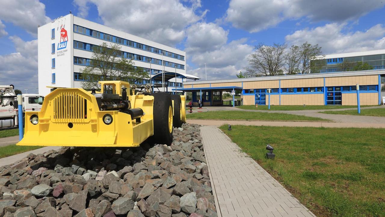 Wichtiger Arbeit- und Geldgeber: das K+S Kaliwerk in Zielitz. Wichtiger Arbeit- und Geldgeber: das K+S Kaliwerk in Zielitz.