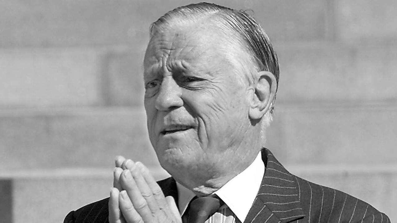 Der frühere Chefredakteur der "Washington Post", Ben Bradlee, im Juli 2001. Der frühere Chefredakteur der "Washington Post", Ben Bradlee, im Juli 2001.