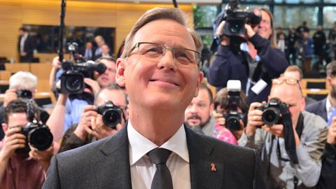 Bodo Ramelow (Die Linke) kommt am 05.12.2014 in den Landtag in Erfurt (Thüringen).