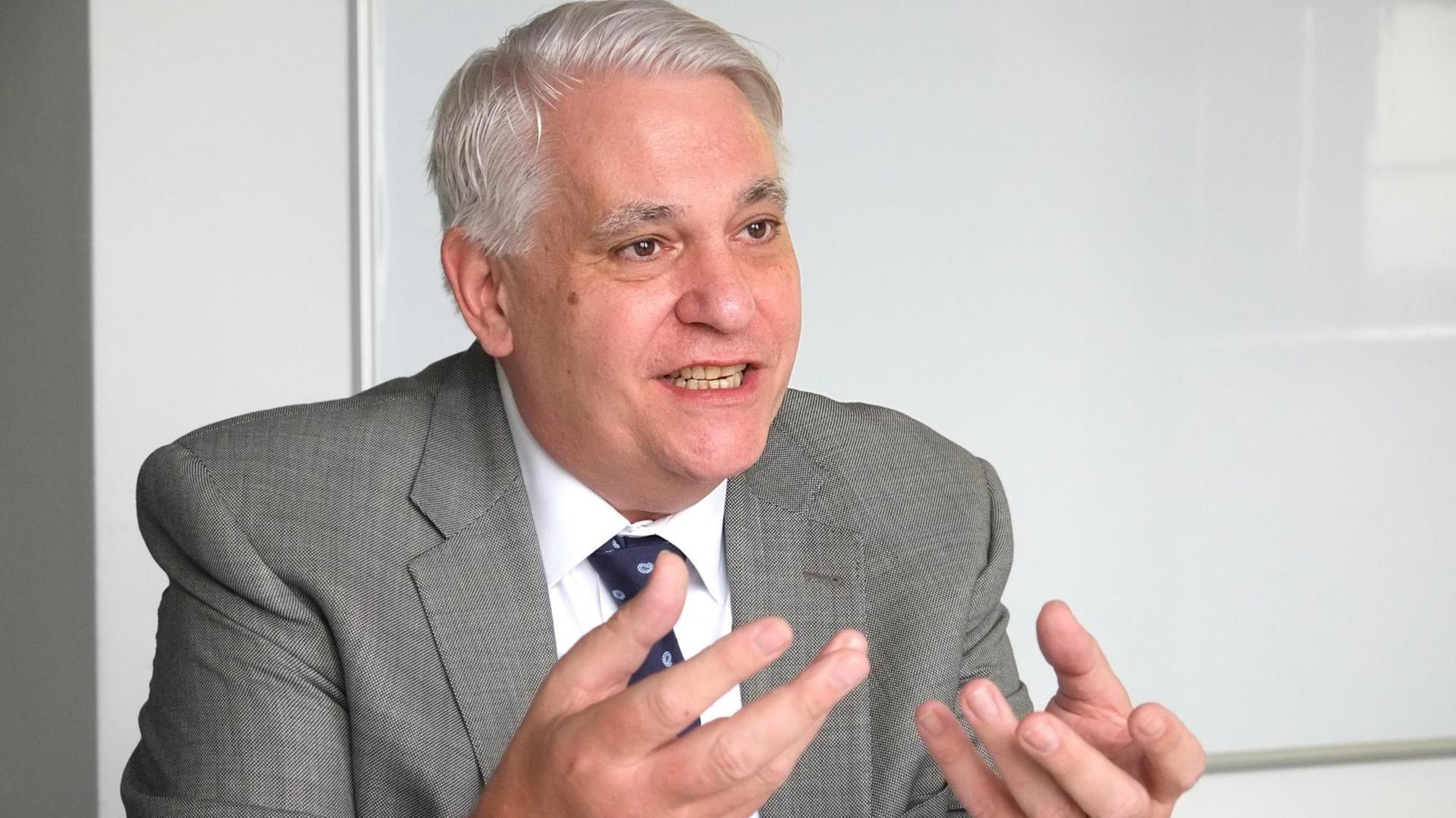 Frank Sportolari, Präsident Deutsch-Amerikanischen Handelskammer. Frank Sportolari, Präsident Deutsch-Amerikanischen Handelskammer.