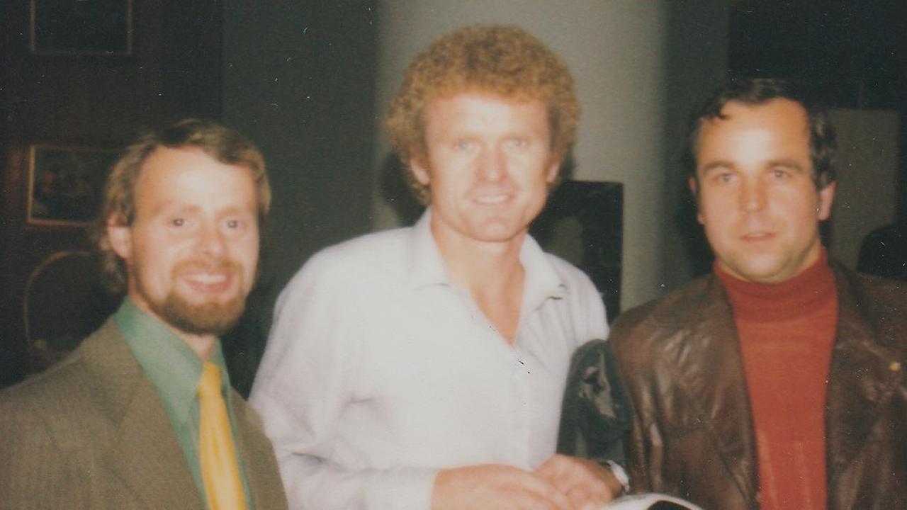 In Prag trifft Rudi Spindler (rechts) auch Fußballprofi Sepp Maier In Prag trifft Rudi Spindler (rechts) auch Fußballprofi Sepp Maier