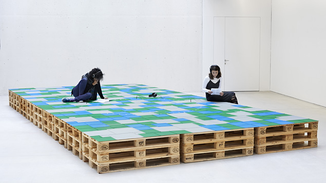 Natascha Sadr Haghighian, pssst LEOPARD 2A7+, 2013–ongoing. Ausstellungsansicht ACCENTISMS, TAXISPALAIS Kunsthalle Tirol, 2017 Natascha Sadr Haghighian, pssst LEOPARD 2A7+, 2013–ongoing. Ausstellungsansicht ACCENTISMS, TAXISPALAIS Kunsthalle Tirol, 2017