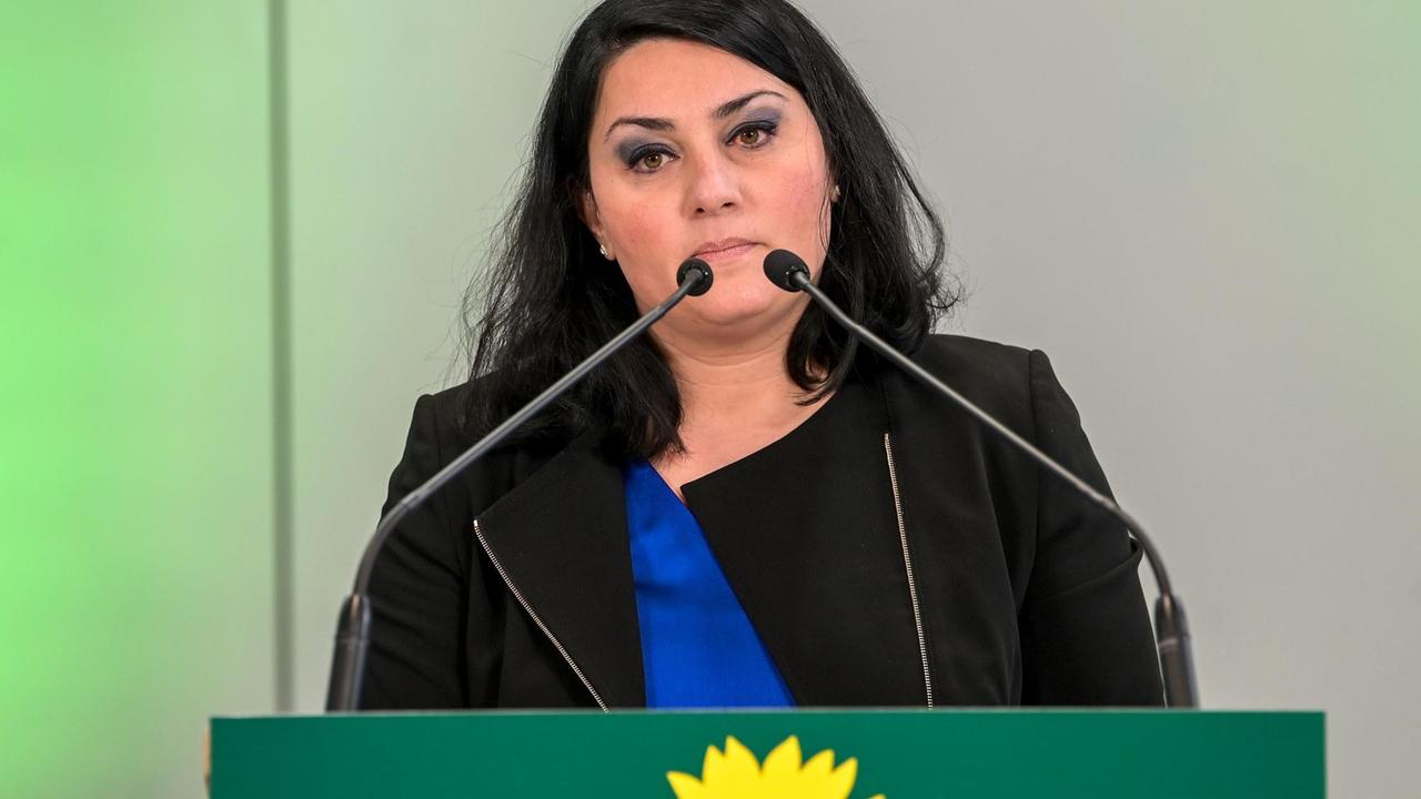 Lamya Kaddor beim Landesparteitag der Grünen NRW Lamya Kaddor beim Landesparteitag der Grünen NRW