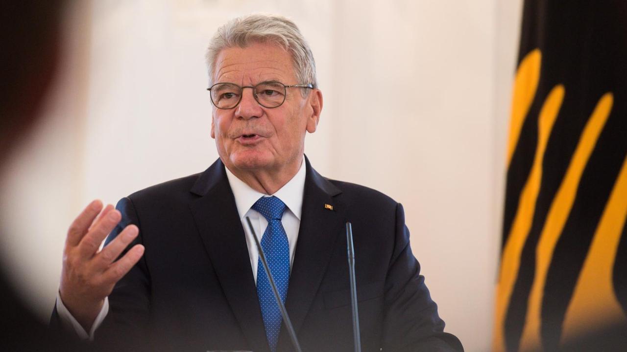 Bundespräsident Joachim Gauck spricht auf einer Veranstaltung im Schloss Bellevue